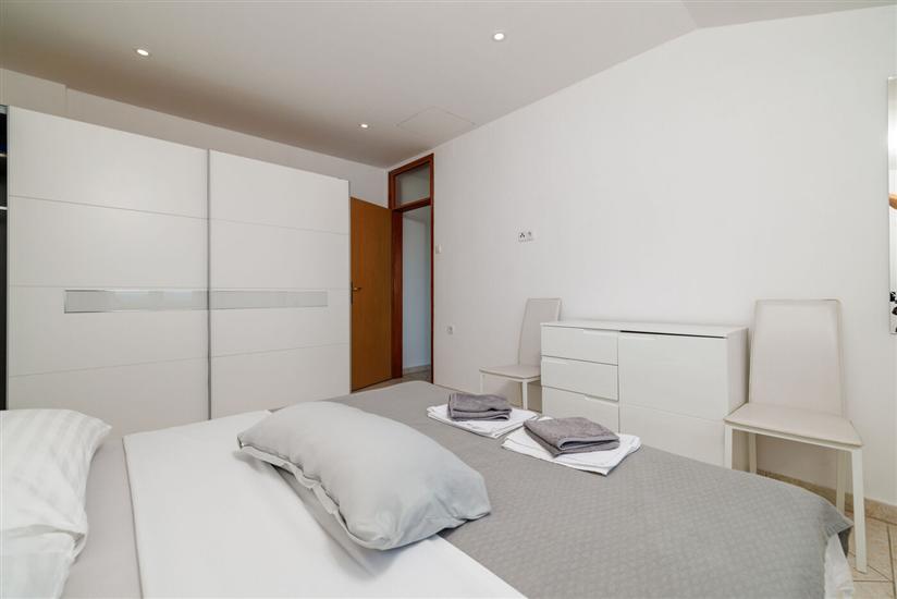 Apartment A3, for 5 persons