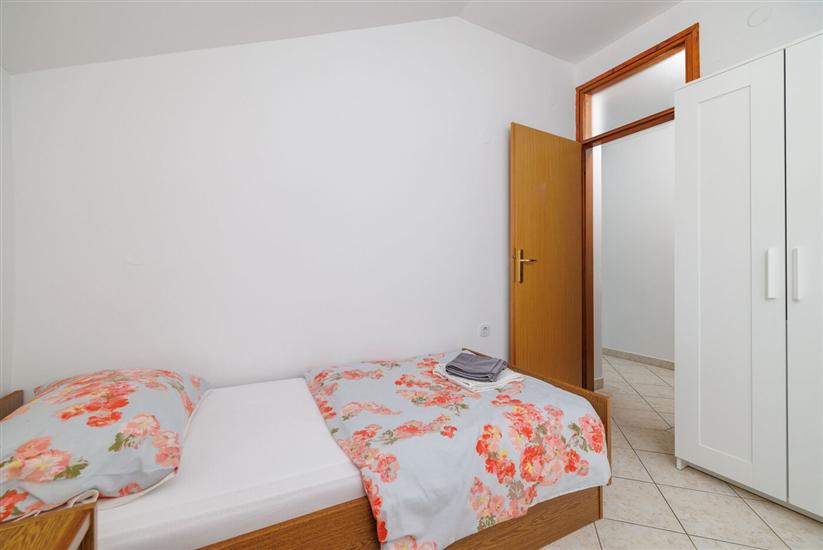 Apartment A3, for 5 persons