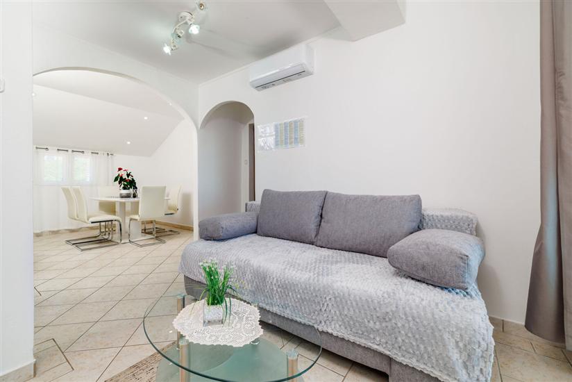 Apartment A3, for 5 persons