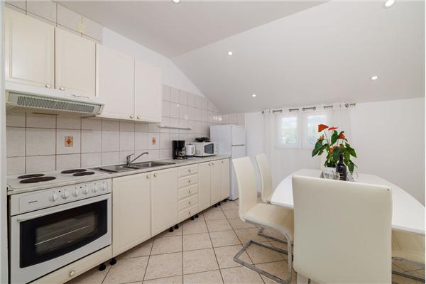Apartment A3, for 5 persons