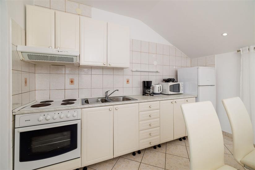 Apartment A3, for 5 persons