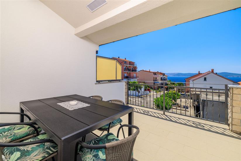 Apartment A3, for 5 persons