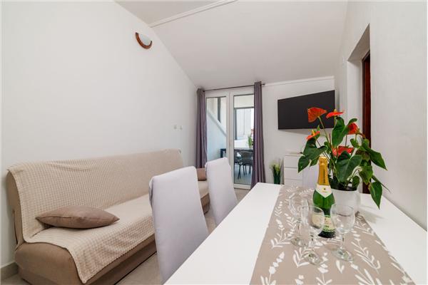 Apartment A4, for 4 persons