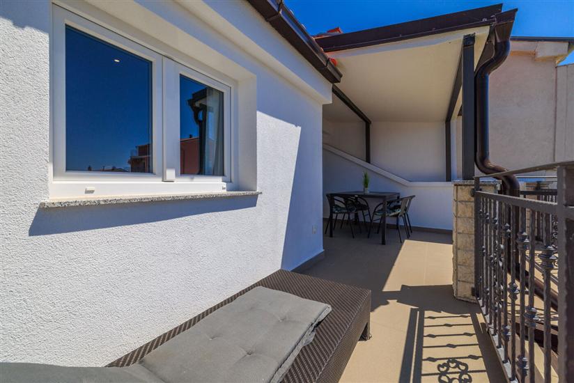 Apartment A4, for 4 persons
