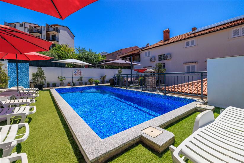 Apartments Grozdana