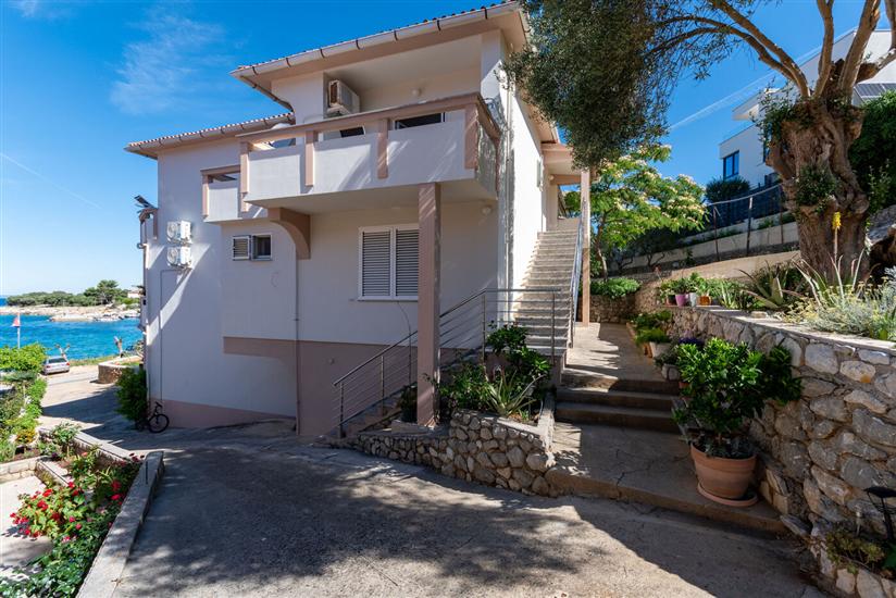Apartmaji Beachfront Jakišnica