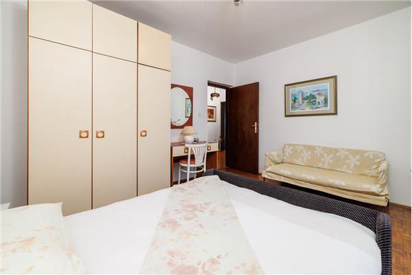 Apartment A1, for 4 persons