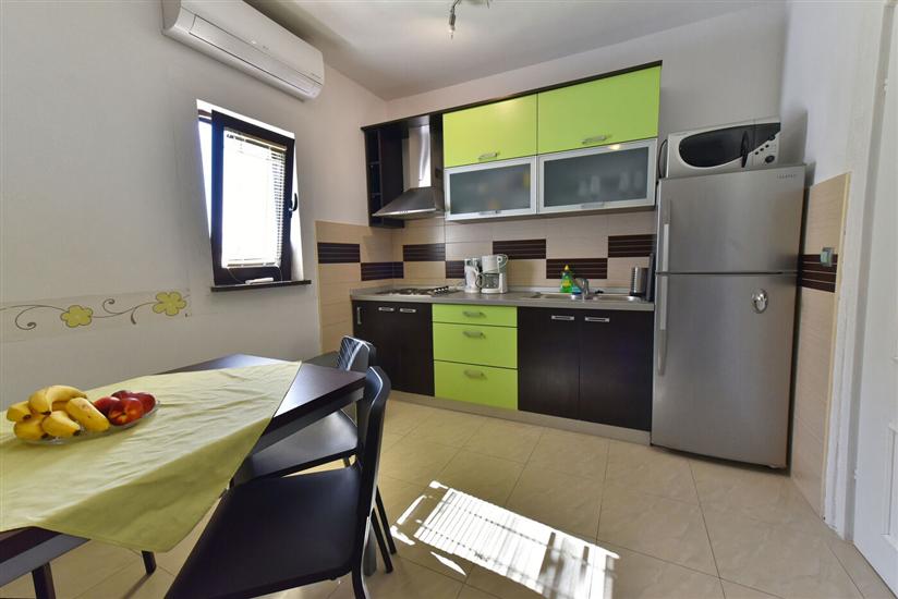 Apartment A3, for 5 persons