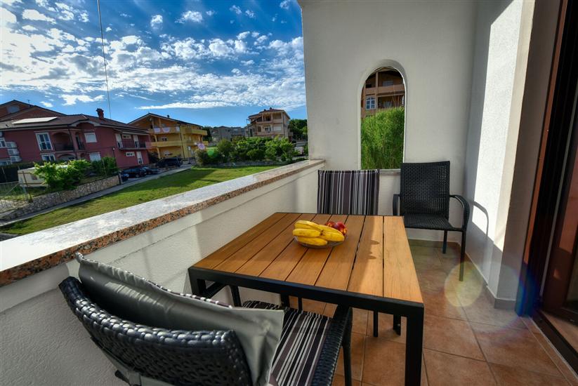 Apartment A3, for 5 persons