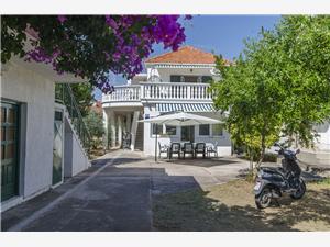 Apartmaji Big Vodice, Kvadratura 55,00 m2, Oddaljenost od morja 50 m, Oddaljenost od centra 100 m