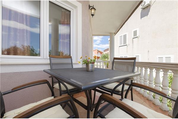 Apartment A2, for 4 persons