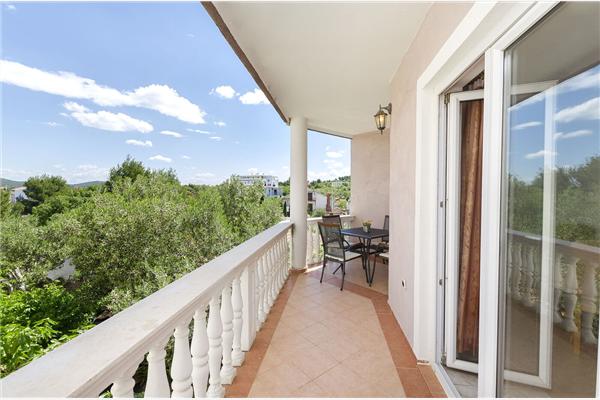 Apartment A2, for 4 persons