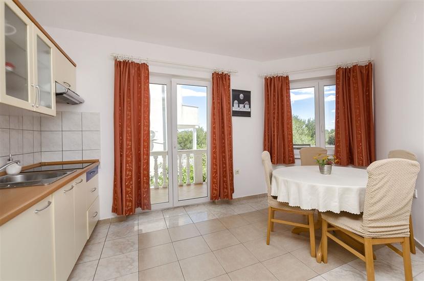 Apartment A2, for 4 persons