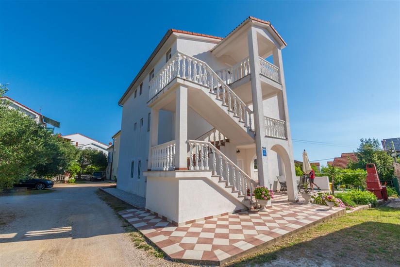 Apartmaji Mande