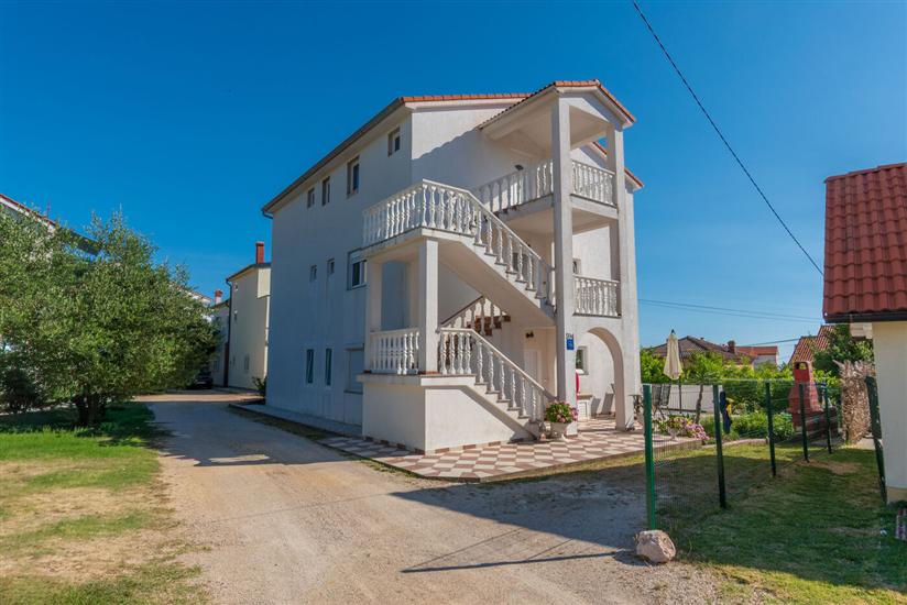 Apartmaji Mande