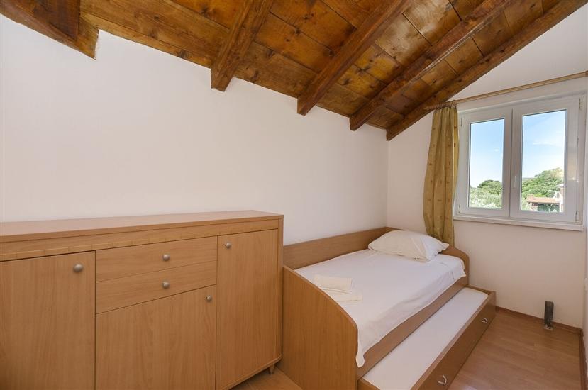 Apartment A4, for 4 persons