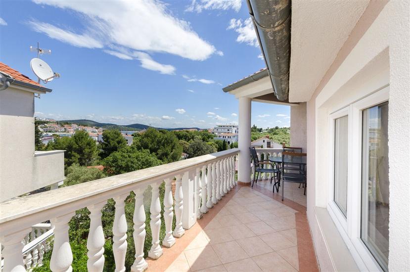Apartment A4, for 4 persons