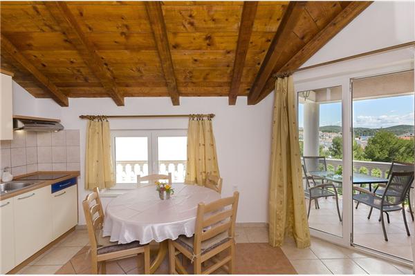 Apartment A4, for 4 persons