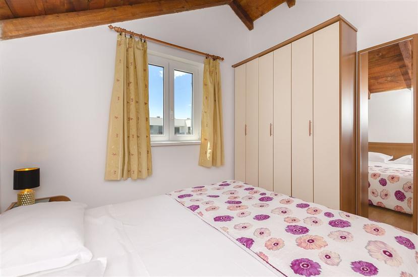 Apartment A5, for 4 persons
