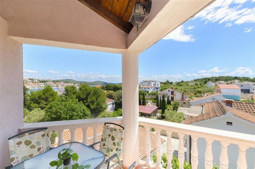 Apartment A5, for 4 persons
