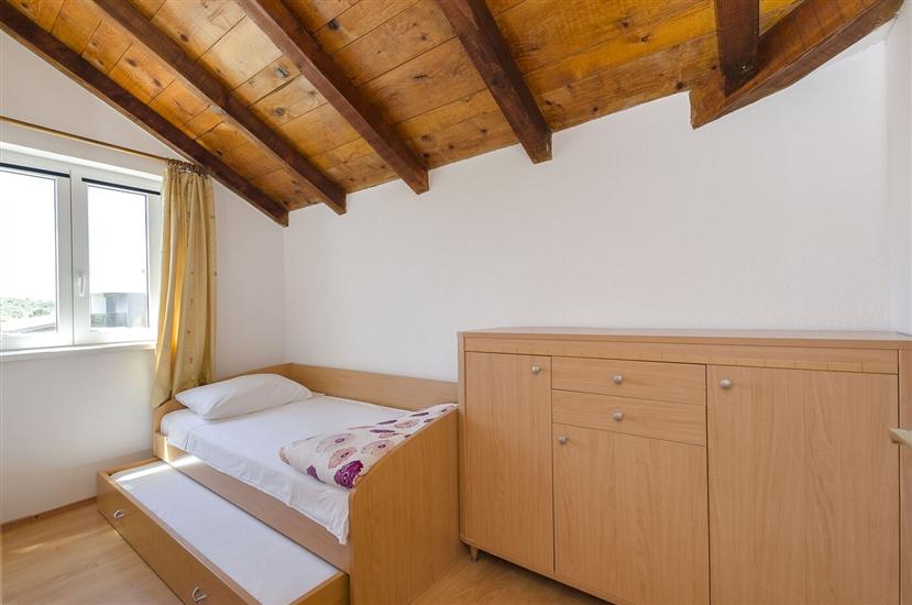 Apartment A5, for 4 persons