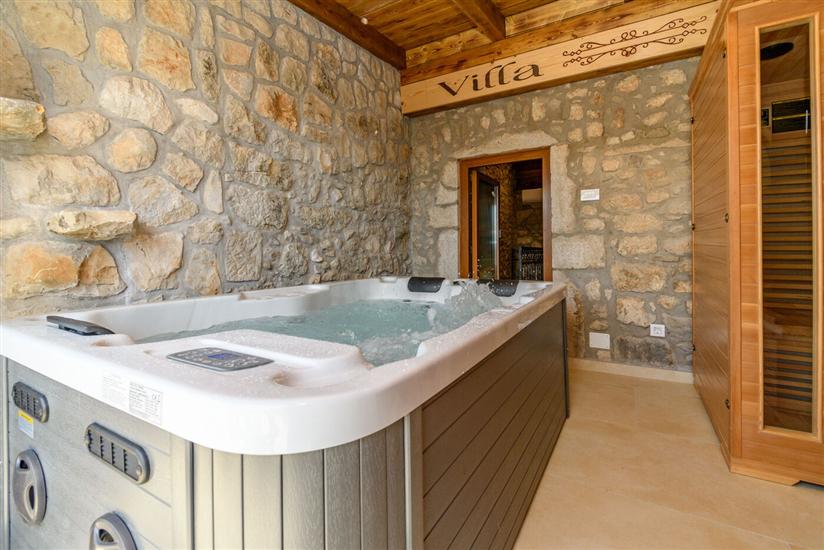 House Villa Lara