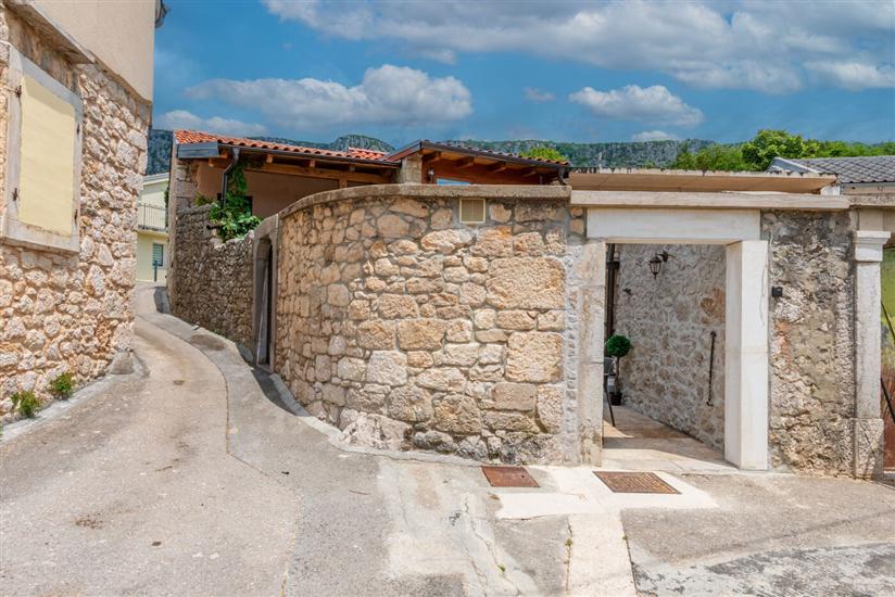 House Villa Lara