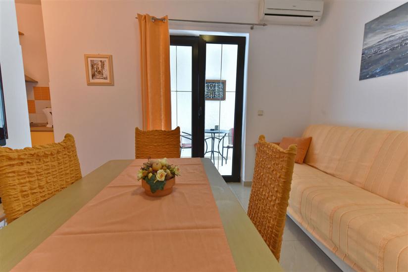 Apartment A2, for 4 persons