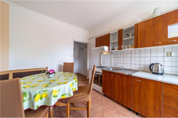 Apartman A2, na 6 osebe
