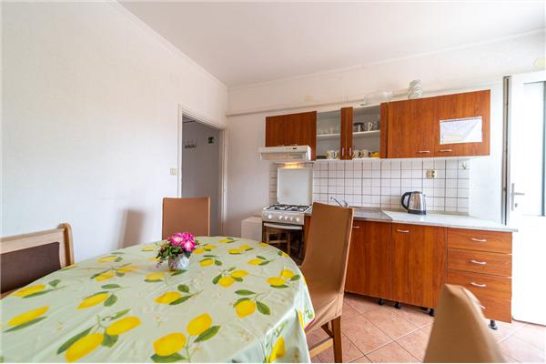 Apartman A2, na 6 osebe