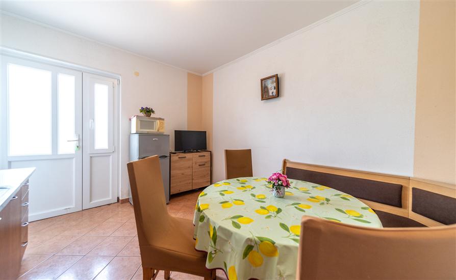 Apartman A2, na 6 osebe