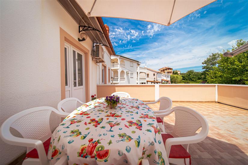 Apartman A2, na 6 osebe