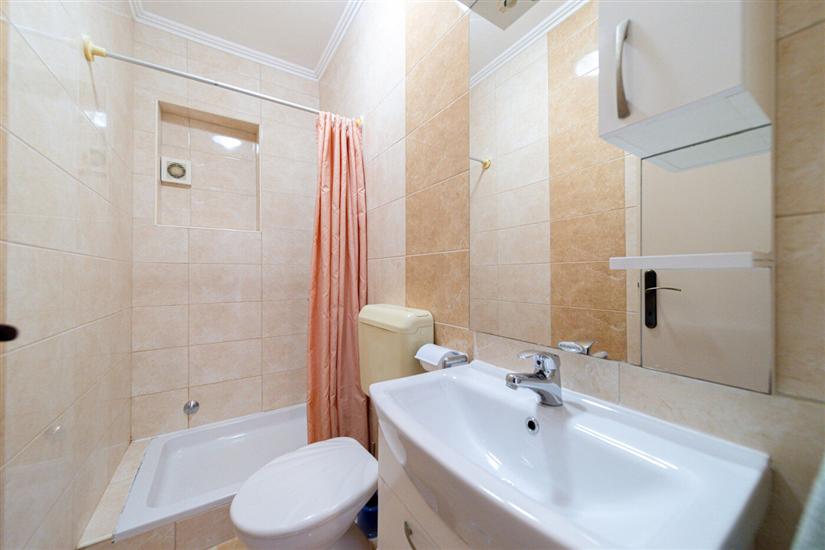 Apartman A2, na 6 osebe