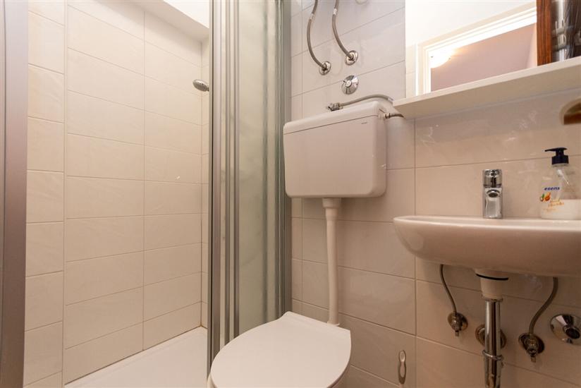 Apartment A2, for 3 persons