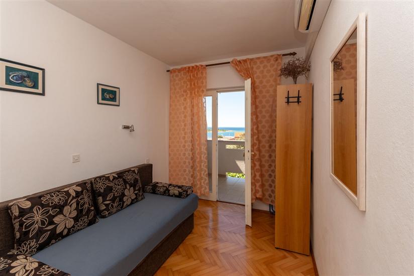 Apartment A2, for 3 persons