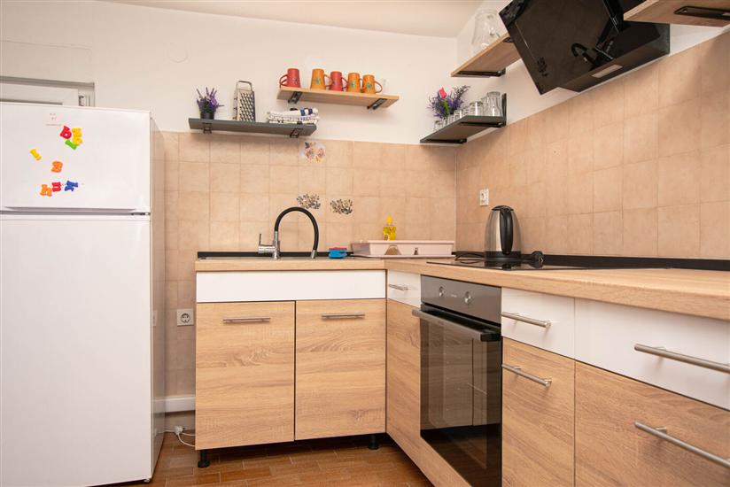 Apartment A2, for 6 persons