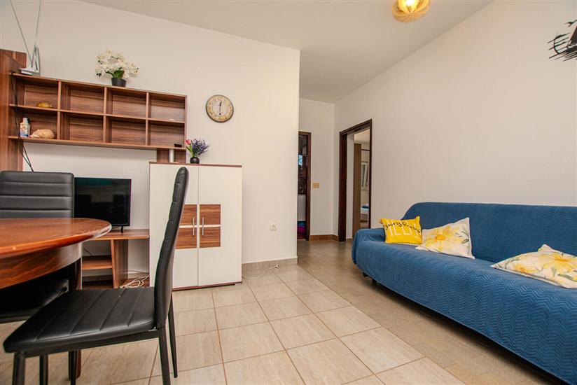 Apartment A1, for 5 persons