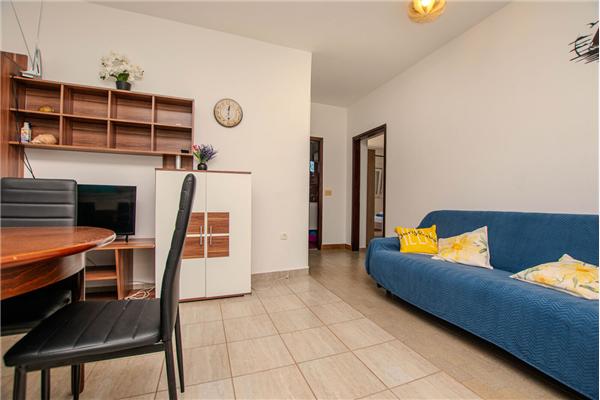 Apartment A1, for 5 persons
