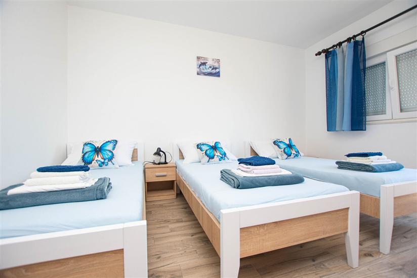 Apartment A1, for 5 persons