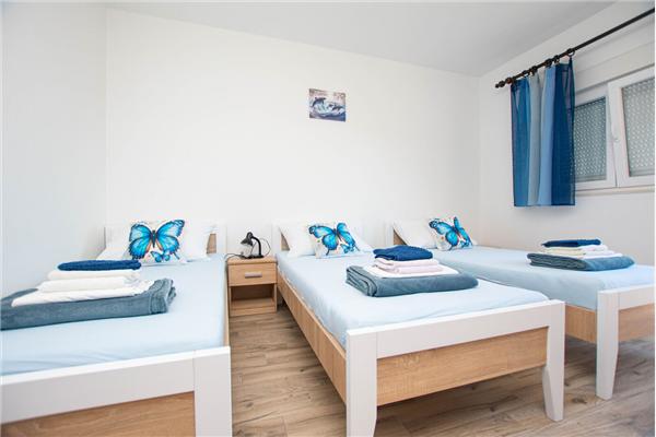 Apartment A1, for 5 persons