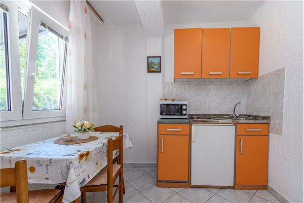 Apartment A2, for 3 persons
