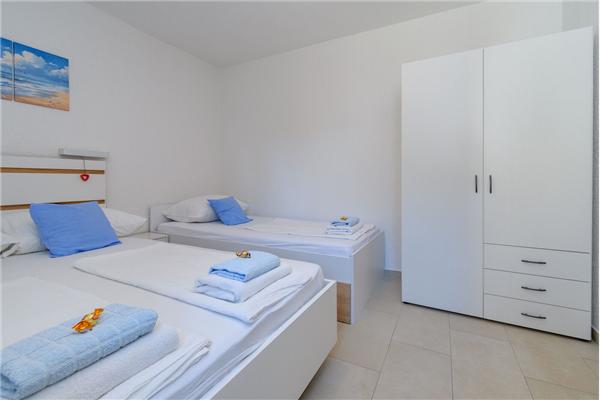 Apartment A2, for 3 persons