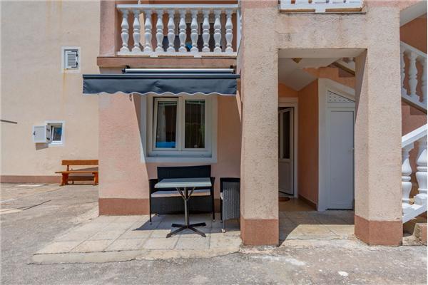 Apartment A2, for 3 persons