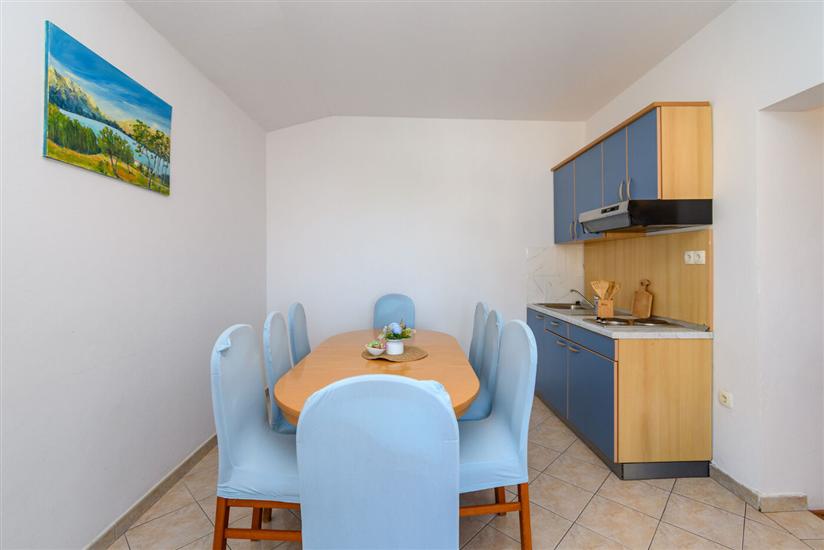 Apartment A3, for 8 persons