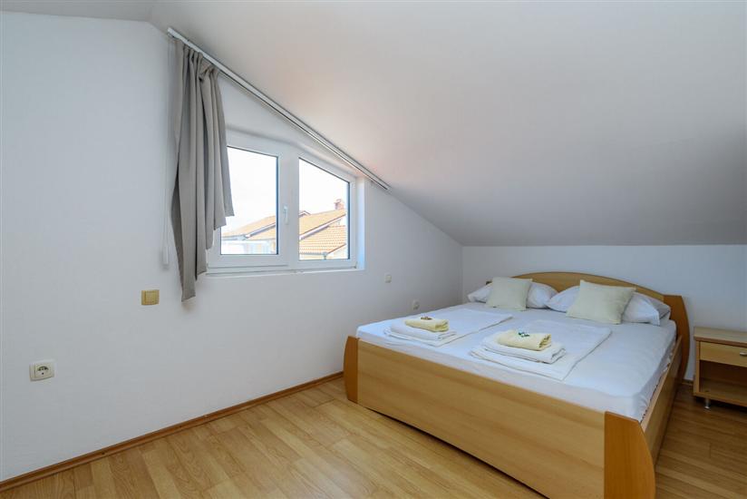 Apartment A3, for 8 persons