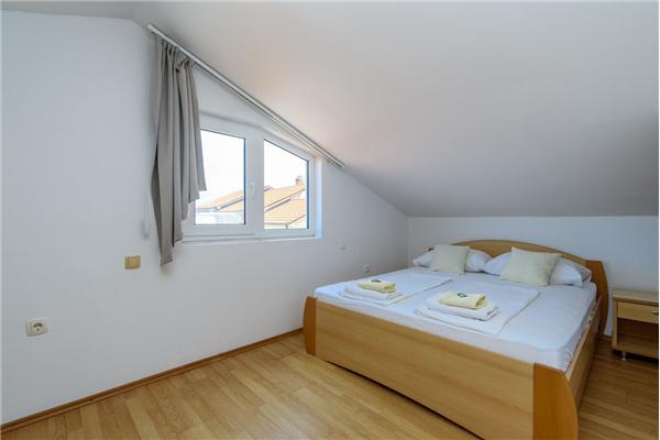 Apartment A3, for 8 persons