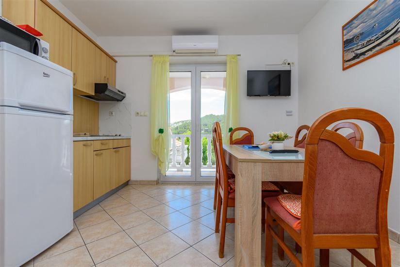Apartment A4, for 6 persons