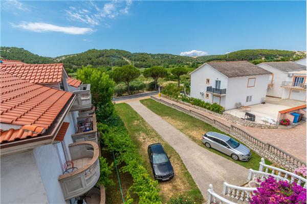 Apartment A4, for 6 persons