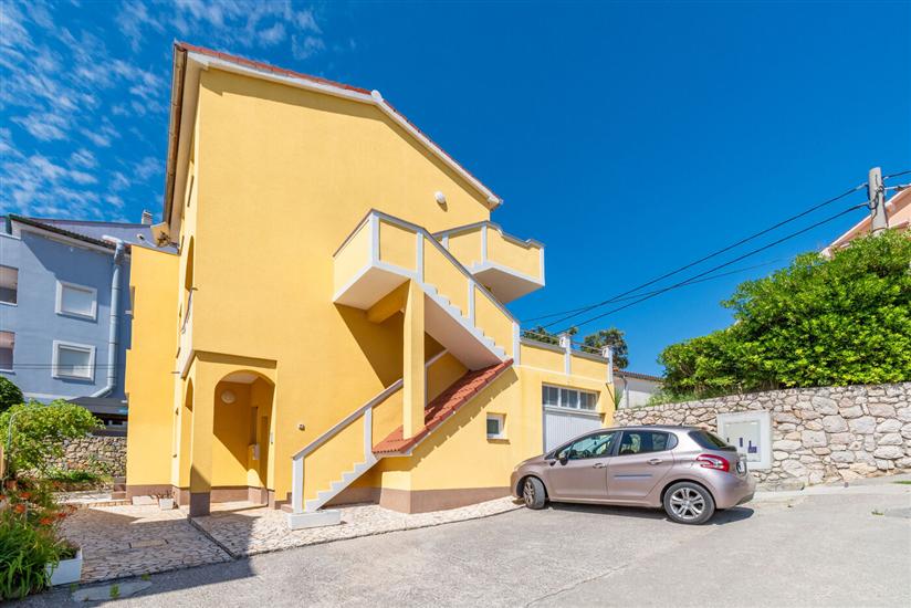 Apartments Tomo