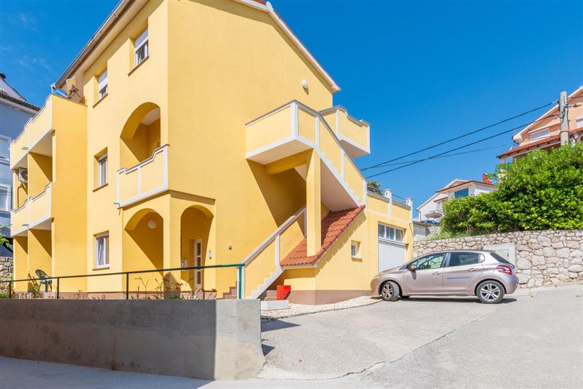 Apartments Tomo